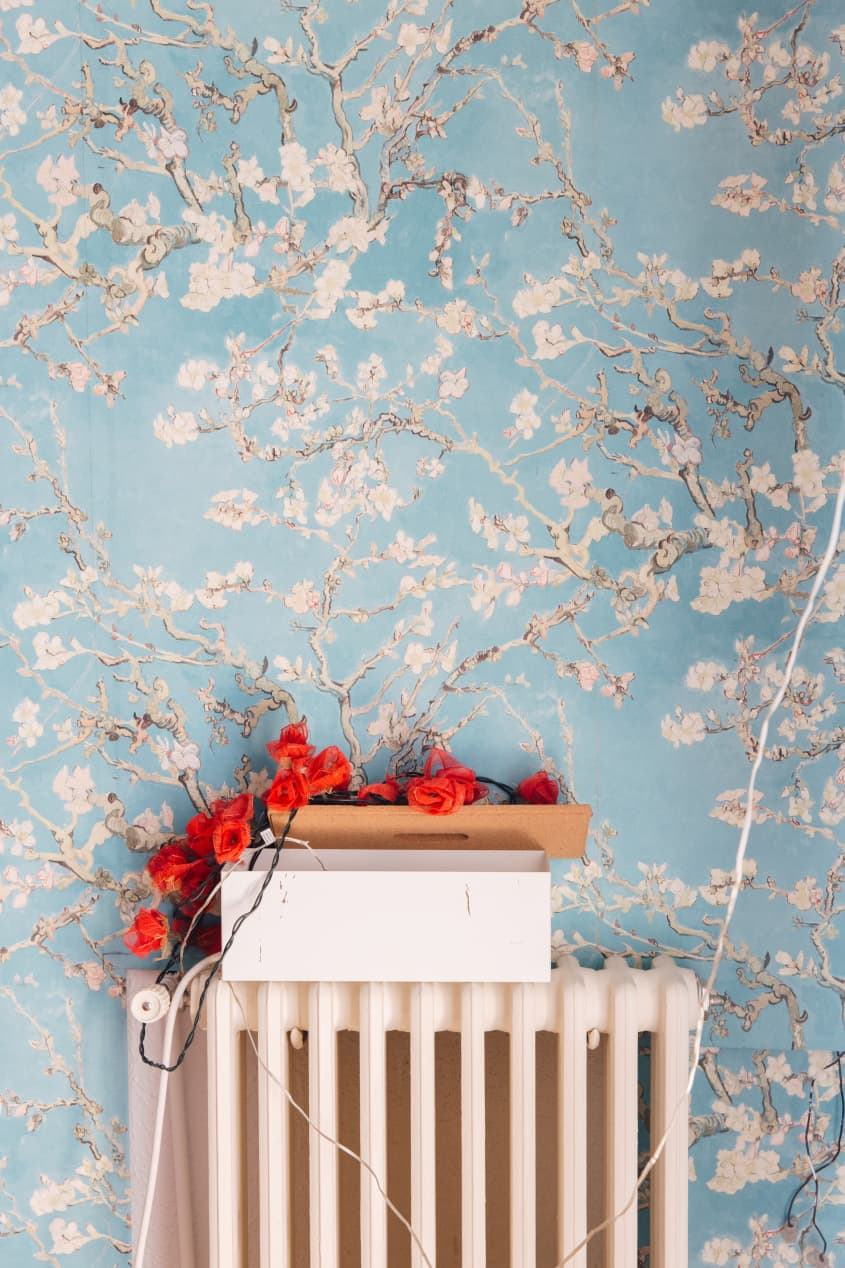 Floral Wallpaper Inspiration from an Eclectic Spanish Home | Apartment